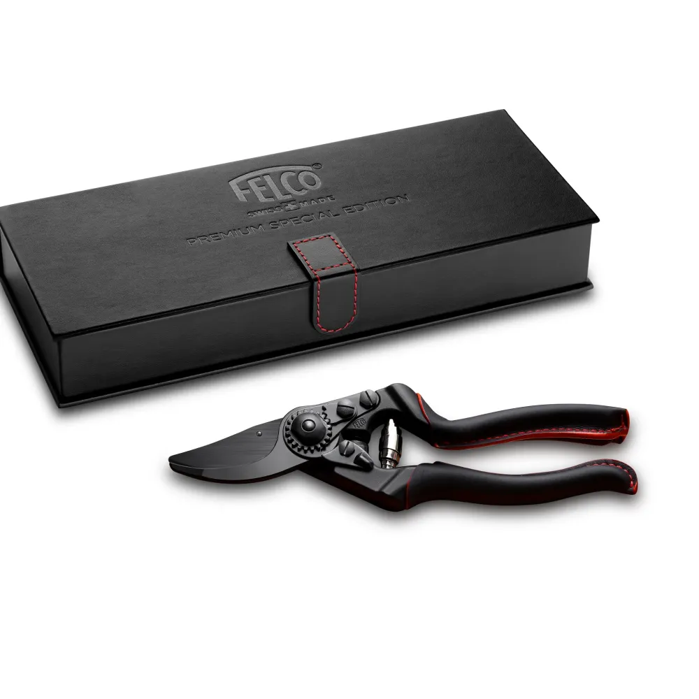 Preview: FELCO 8 Premium SE Gartenschere mit Verpackung Set