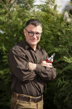 FELCO 6 Gartenschere - in der Hand 1