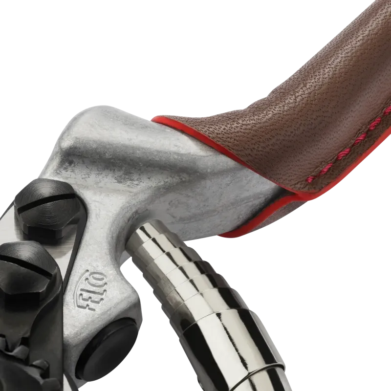 Preview: FELCO 6 Elite Ledergriff Detail hochwertige Verarbeitung