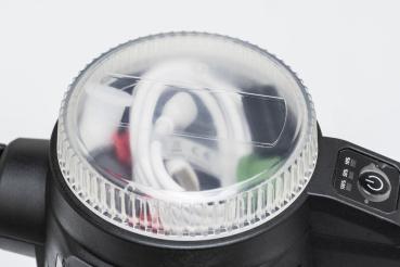 MESTO e.FOAMER F2 3122FO – transparenter Gerätekopf mit USB-Ladekabel im integrierten Fach