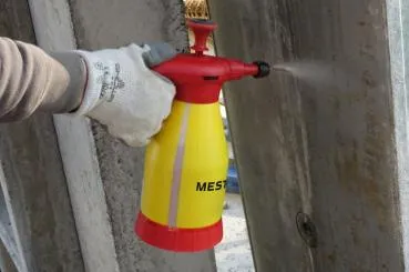 PROFI PLUS 1.5 Drucksprüher Beton einsprühen
