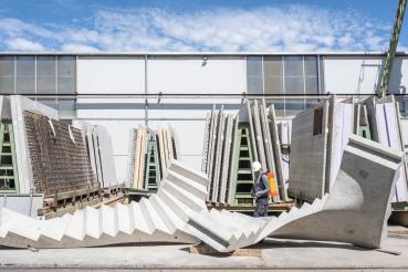 MESTO FERROX PLUS 10 Hochdrucksprühgerät 3565F im Einsatz bei der Betonsanierung auf Baustelle