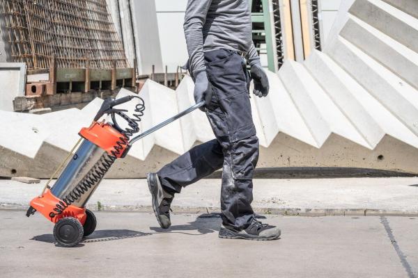 MESTO INOX PLUS 10 3615FT – mobiler Einsatz mit Fahrgestell zum Versprühen von Trennmitteln auf Baustelle