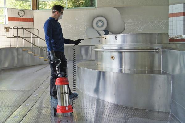 MESTO INOX PLUS 10 3615FT – Einsatz zur Reinigung in hygienischen Edelstahlumgebungen